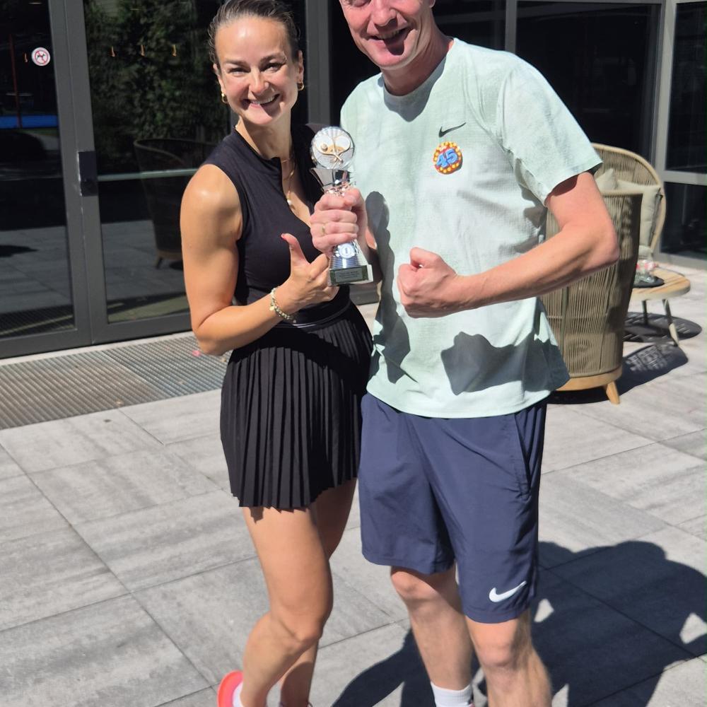 Community image for Lazy Sunday Laren Padel community